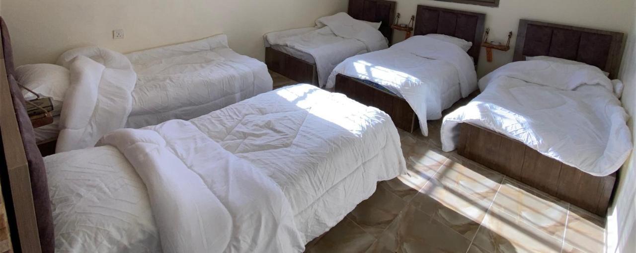 Nabati Hostel 瓦迪穆萨 外观 照片
