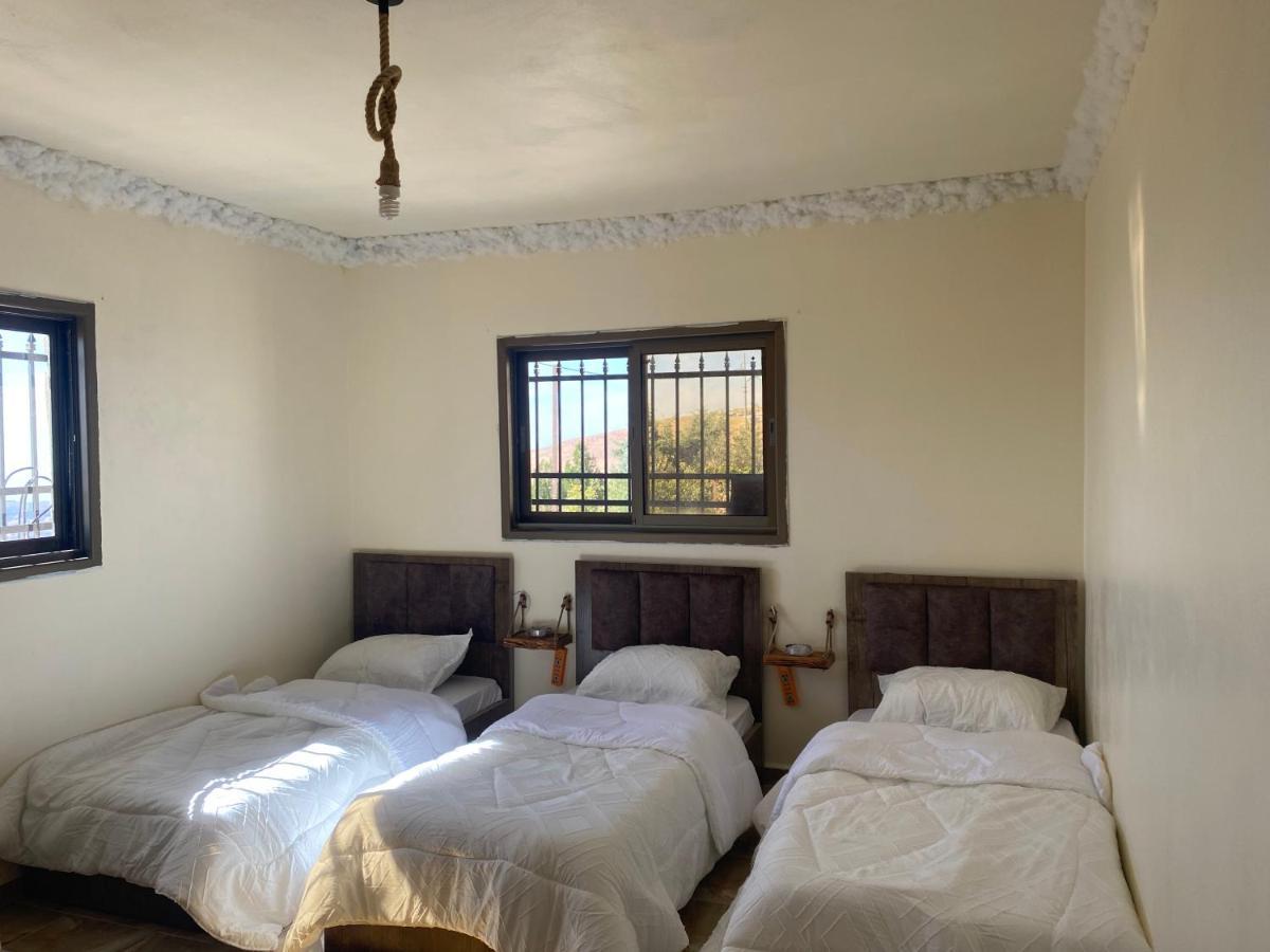 Nabati Hostel 瓦迪穆萨 外观 照片